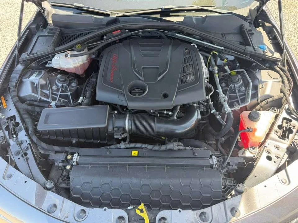 2018 Alfa Romeo Giulia - Image 13 of 14