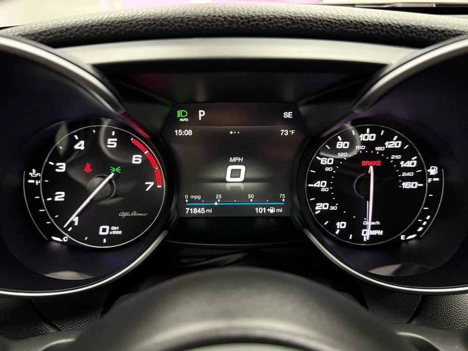 2018 Alfa Romeo Giulia - Image 19 of 20