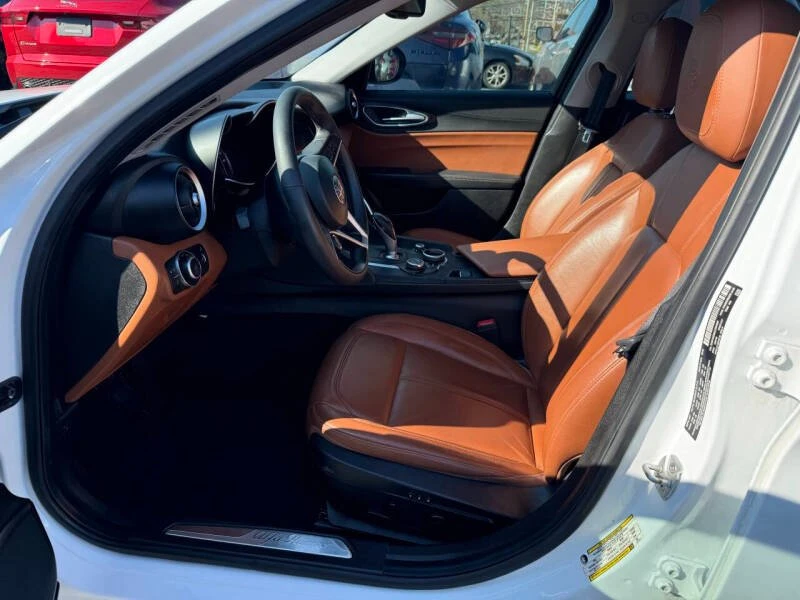 2018 Alfa Romeo Giulia - Image 10 of 20