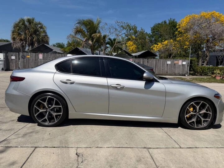 2018 Alfa Romeo Giulia - Image 4 of 18