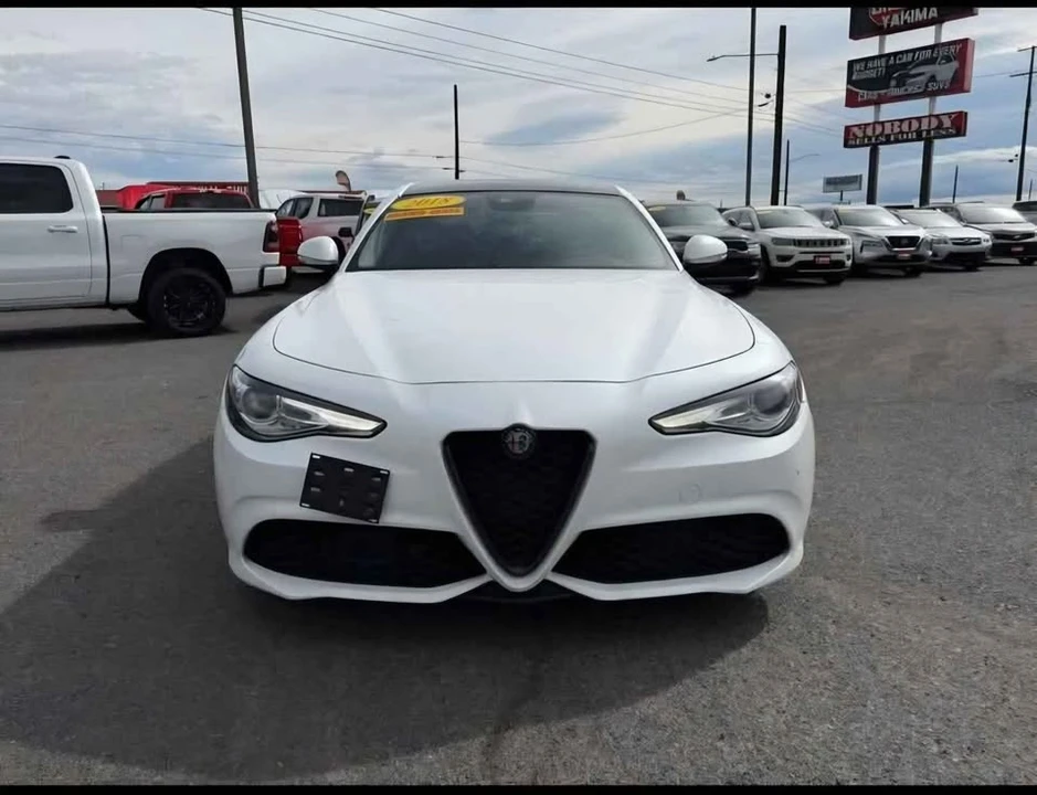 2018 Alfa Romeo Giulia - Image 2 of 11