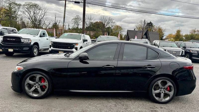 2018 Alfa Romeo Giulia - Image 2 of 20