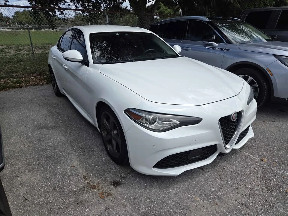 2018 Alfa Romeo Giulia - Image 2 of 9