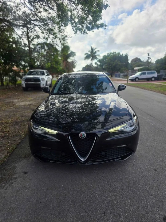 2018 Alfa Romeo Giulia - Image 2 of 9
