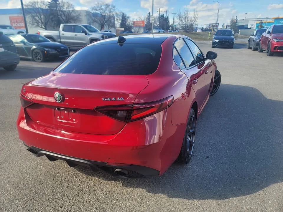 2018 Alfa Romeo Giulia - Image 2 of 13