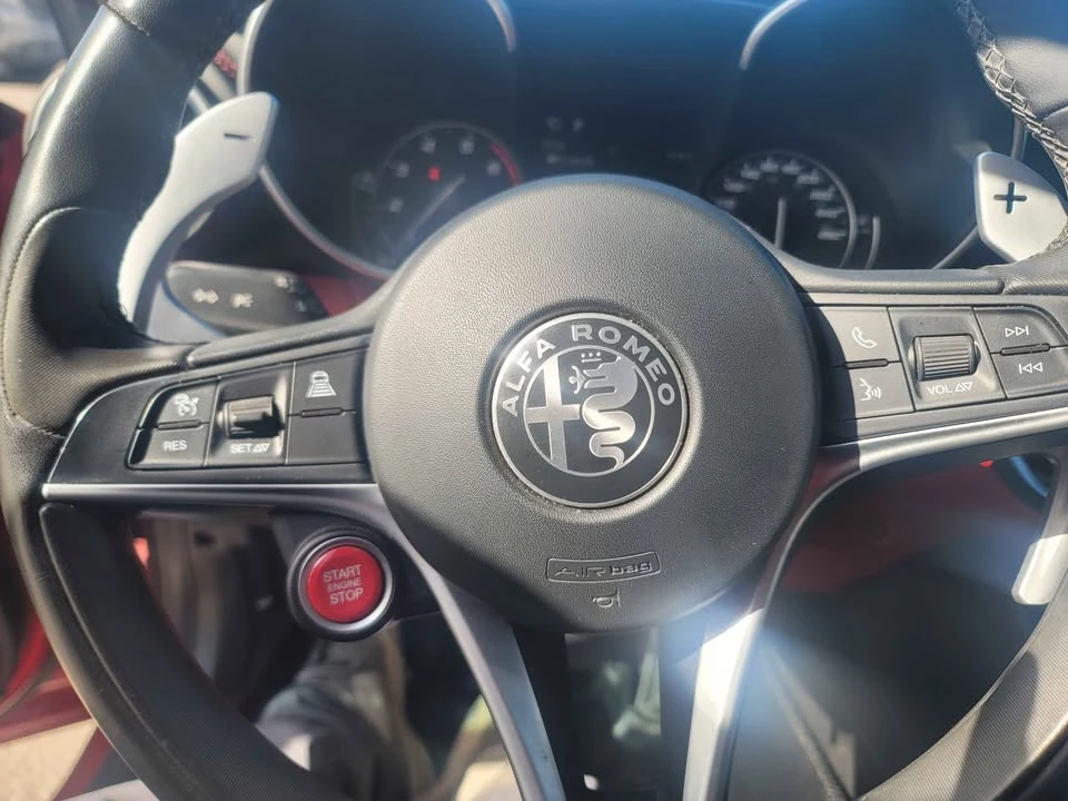 2018 Alfa Romeo Giulia - Image 13 of 13