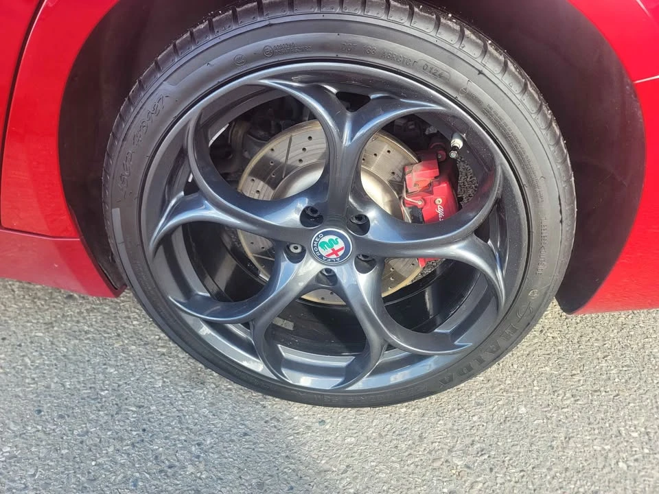 2018 Alfa Romeo Giulia - Image 4 of 13