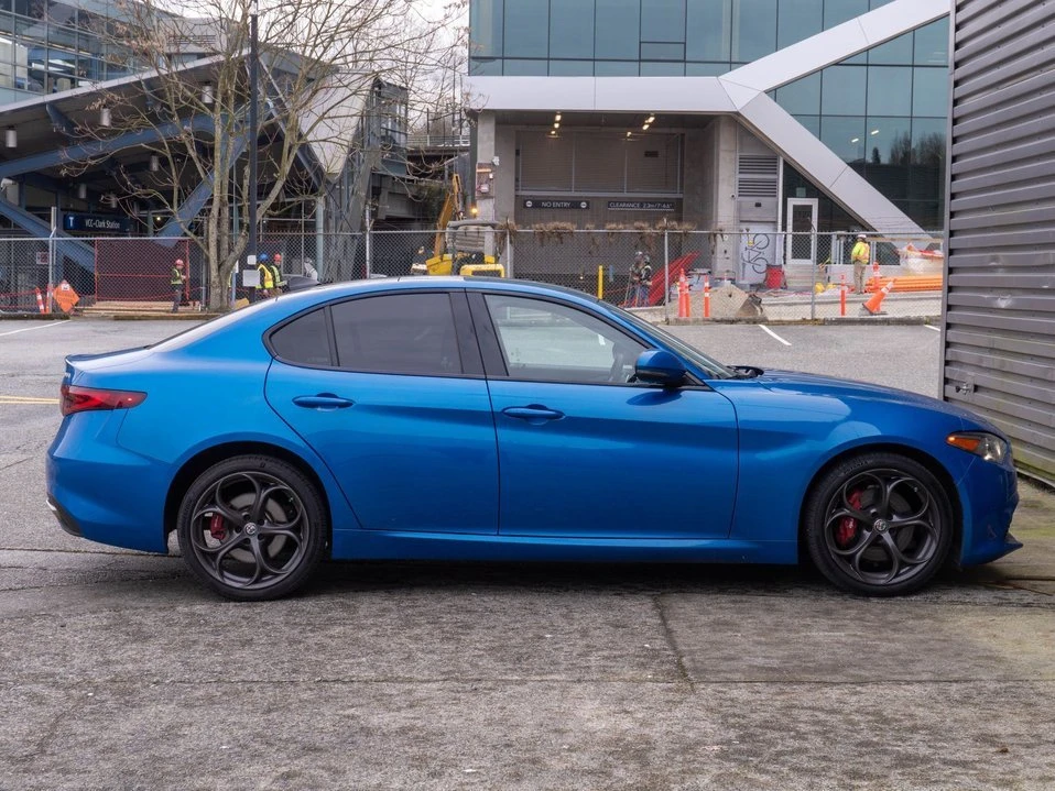 2018 Alfa Romeo Giulia - Image 12 of 20