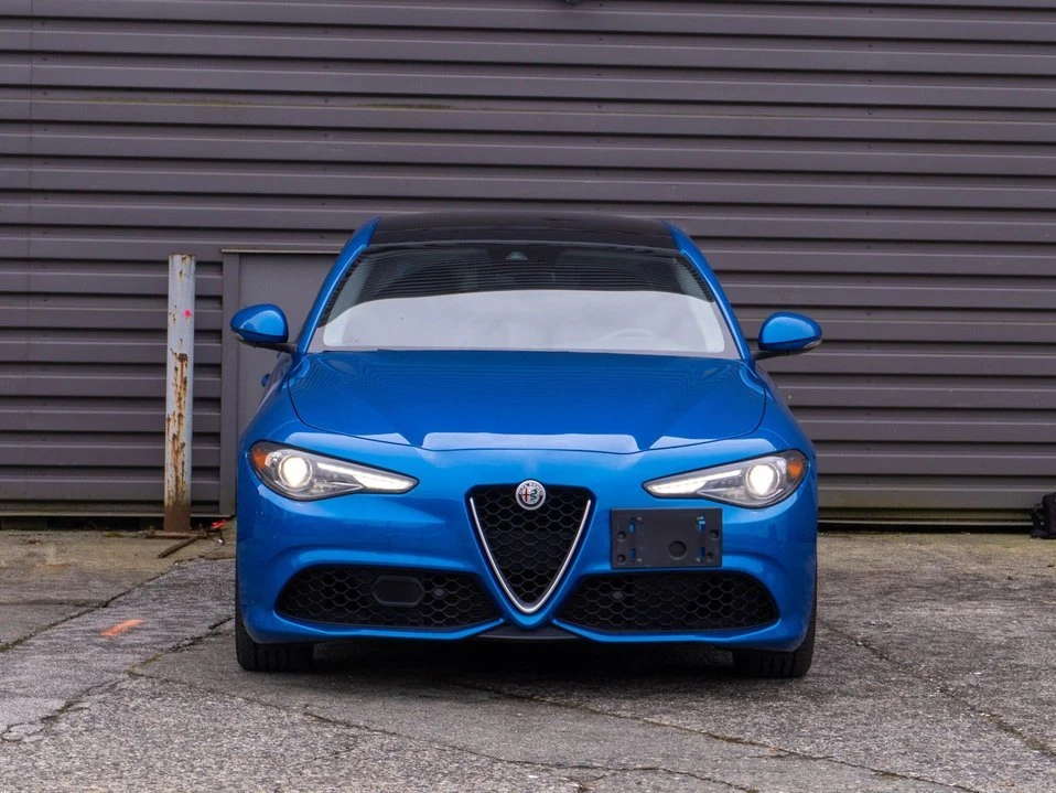 2018 Alfa Romeo Giulia - Image 11 of 20