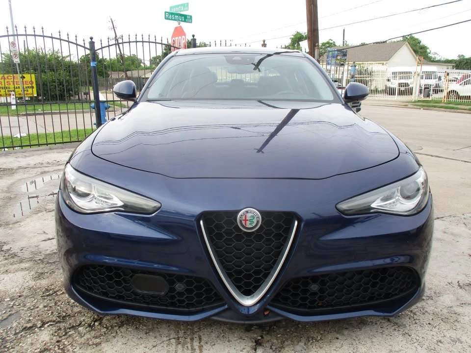2018 Alfa Romeo Giulia - Image 2 of 20