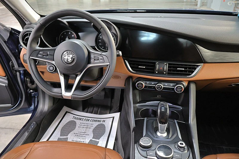 2018 Alfa Romeo Giulia - Image 4 of 15