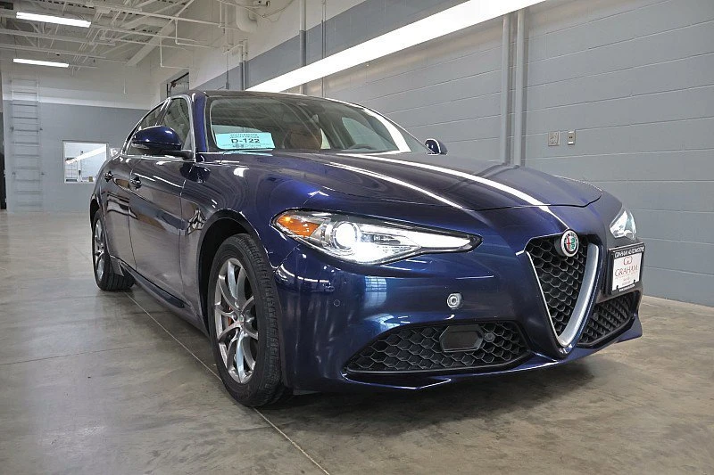 2018 Alfa Romeo Giulia - Image 8 of 15