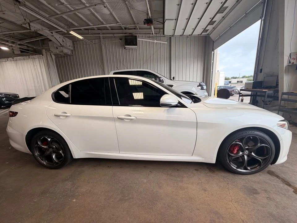 2018 Alfa Romeo Giulia - Image 6 of 7