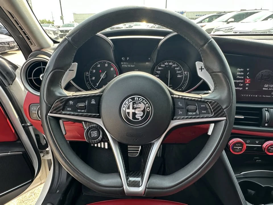 2018 Alfa Romeo Giulia - Image 6 of 16