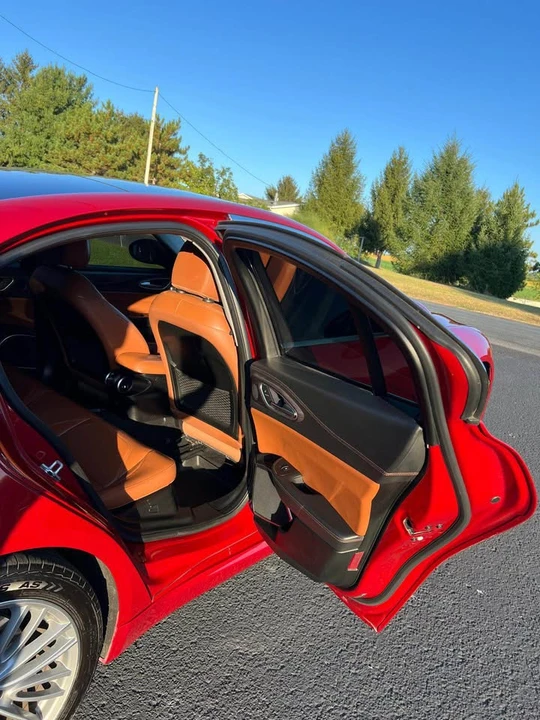 2018 Alfa Romeo Giulia - Image 4 of 13