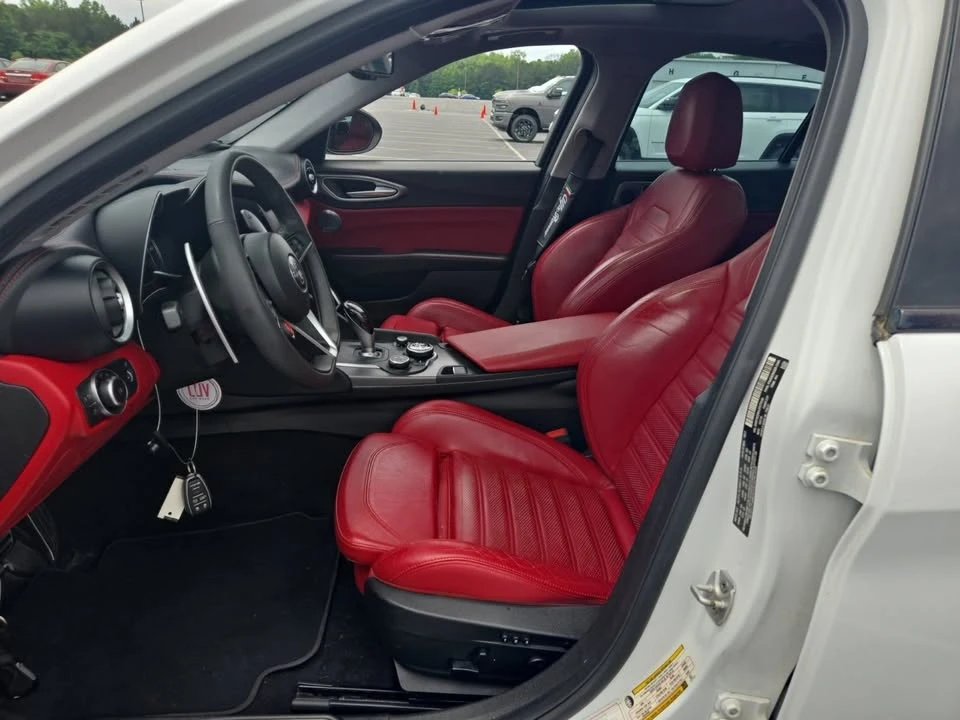 2018 Alfa Romeo Giulia - Image 3 of 10