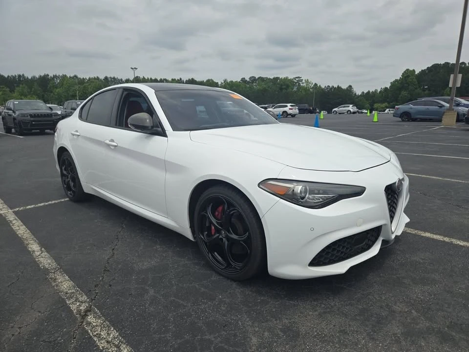 2018 Alfa Romeo Giulia - Image 7 of 10