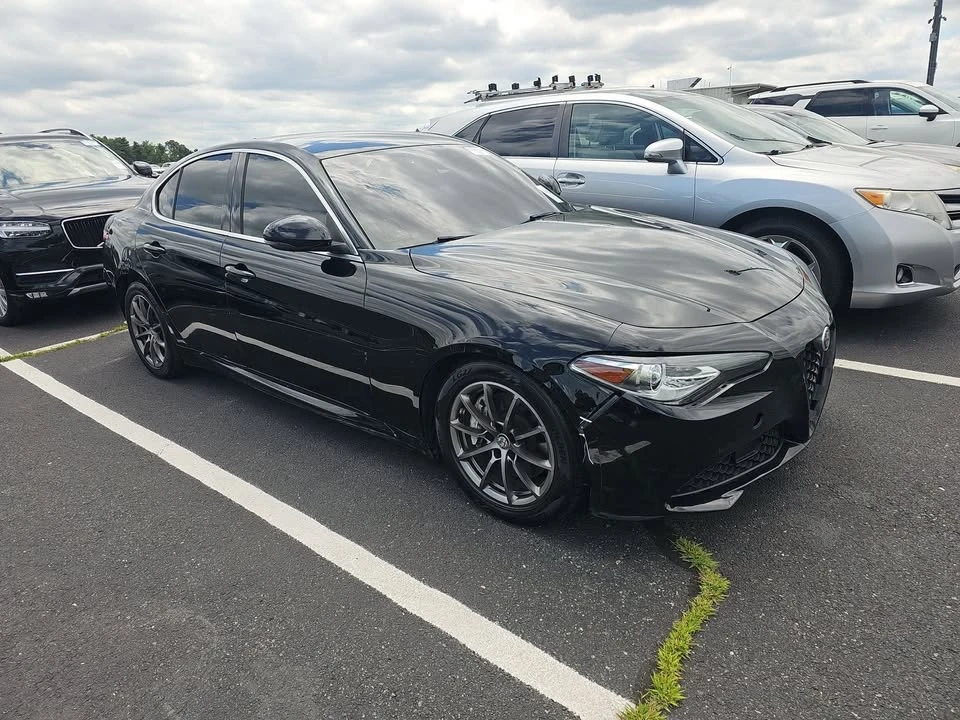 2018 Alfa Romeo Giulia - Image 8 of 9