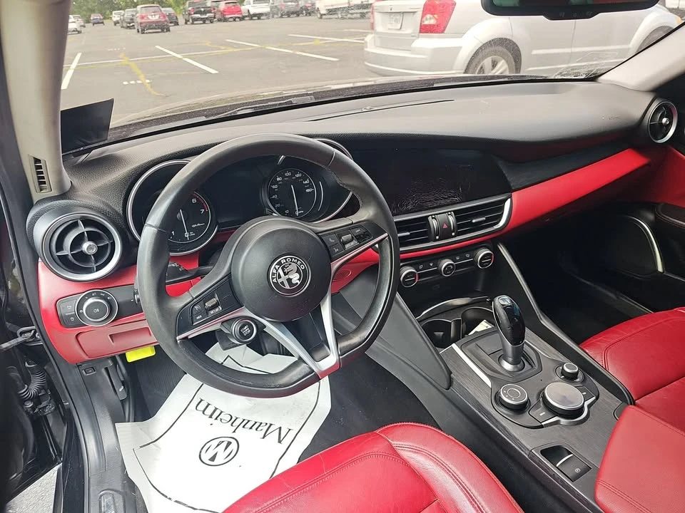2018 Alfa Romeo Giulia - Image 2 of 9