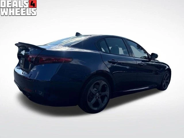 2018 Alfa Romeo Giulia - Image 5 of 20