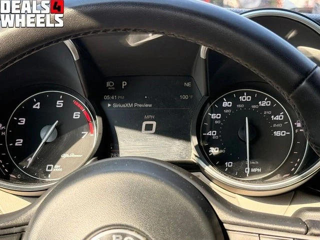 2018 Alfa Romeo Giulia - Image 15 of 20