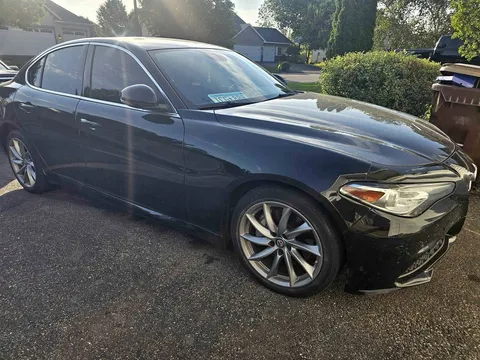 2018 Alfa Romeo Giulia Giulia