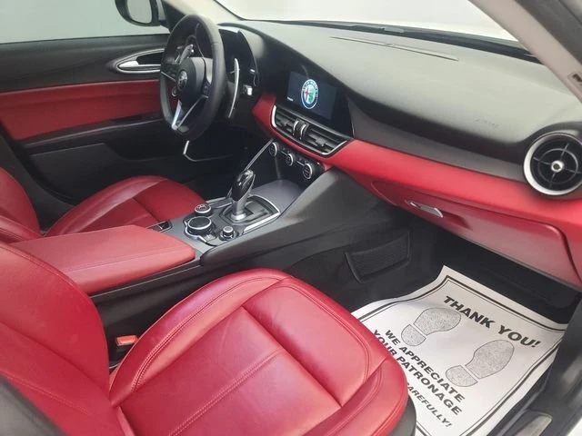 2018 Alfa Romeo Giulia - Image 13 of 20