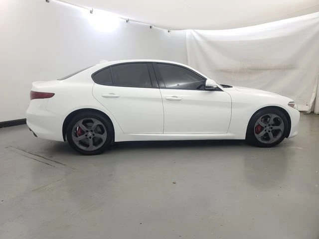2018 Alfa Romeo Giulia - Image 2 of 20