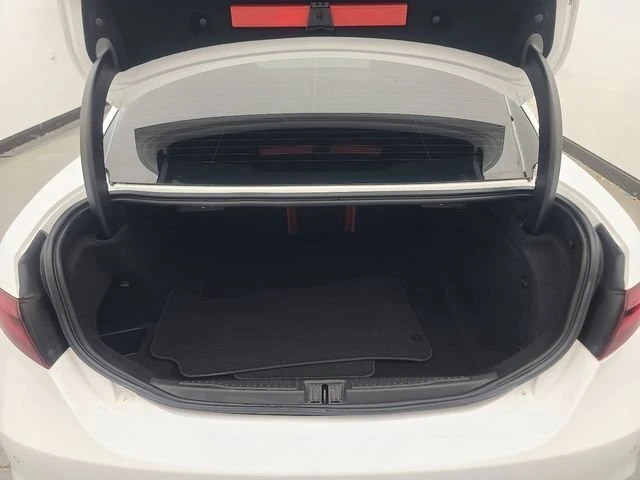 2018 Alfa Romeo Giulia - Image 17 of 20