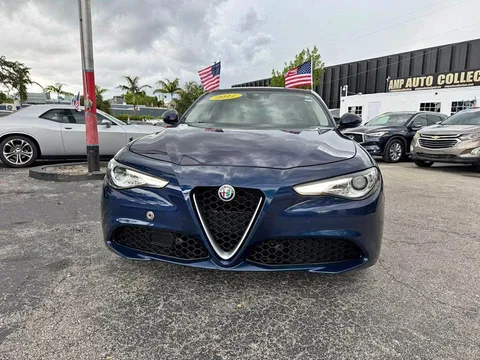 2018 Alfa Romeo Giulia Giulia