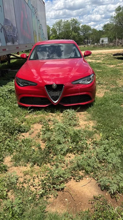 2018 Alfa Romeo Giulia - Image 4 of 5