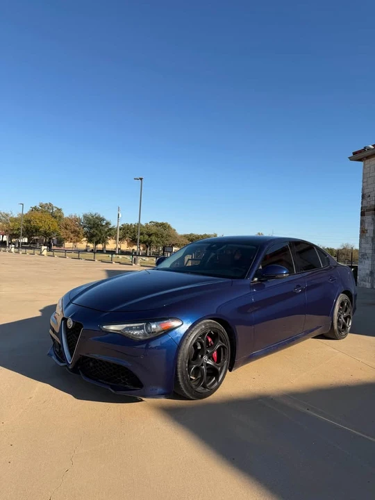 2018 Alfa Romeo Giulia - Image 18 of 18
