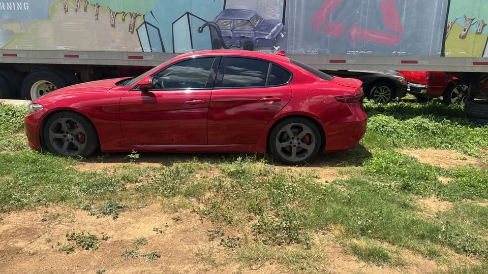 2018 Alfa Romeo Giulia - Image 3 of 5