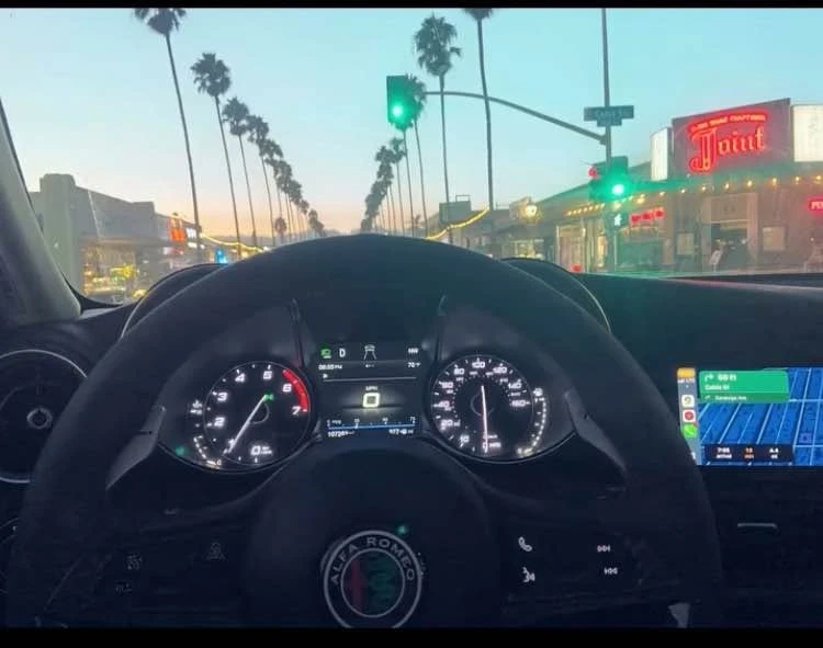2018 Alfa Romeo Giulia - Image 5 of 7