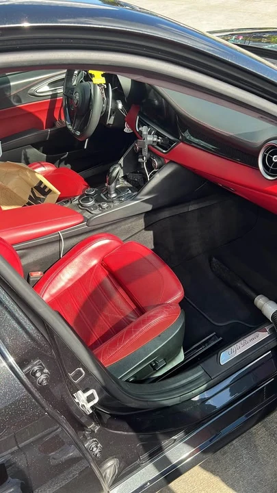 2018 Alfa Romeo Giulia - Image 4 of 10