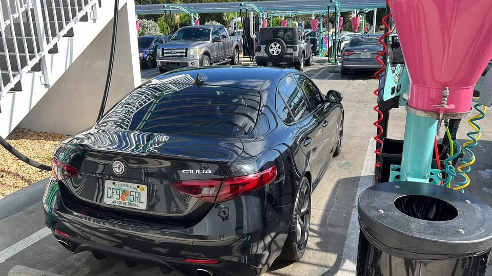 2018 Alfa Romeo Giulia - Image 2 of 10