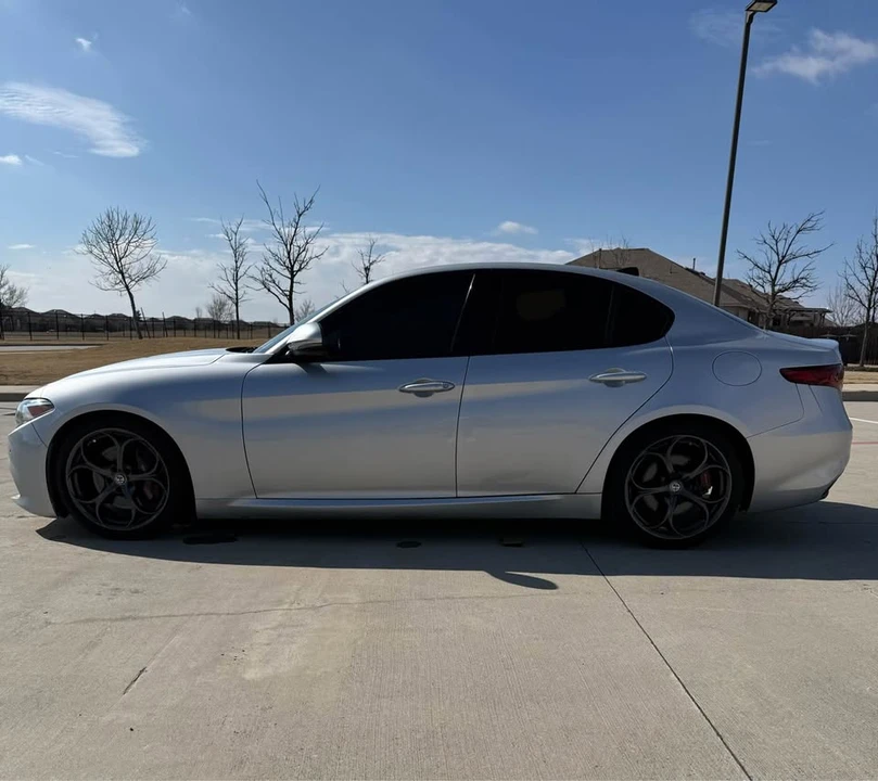 2018 Alfa Romeo Giulia - Image 7 of 12