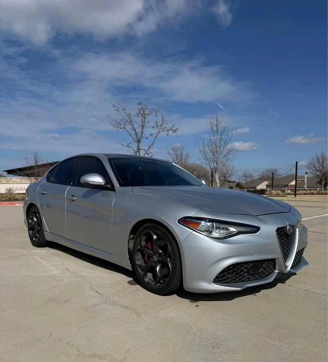 2018 Alfa Romeo Giulia - Image 2 of 12