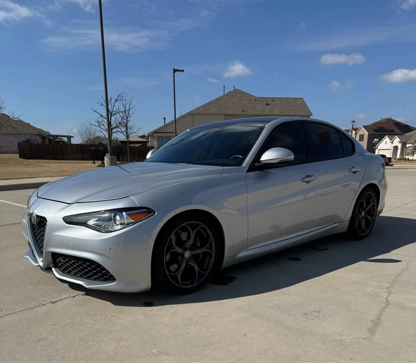 2018 Alfa Romeo Giulia - Image 8 of 12