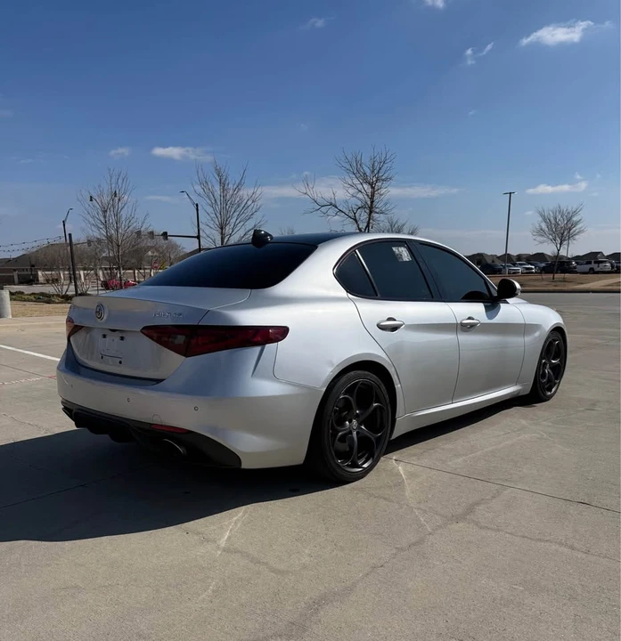 2018 Alfa Romeo Giulia - Image 4 of 12