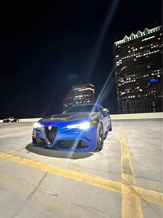 2018 Alfa Romeo Giulia - Image 2 of 12