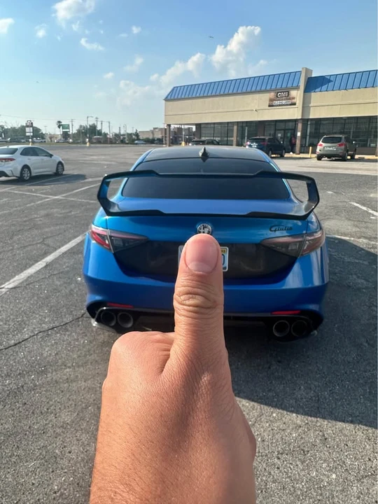 2018 Alfa Romeo Giulia - Image 9 of 12