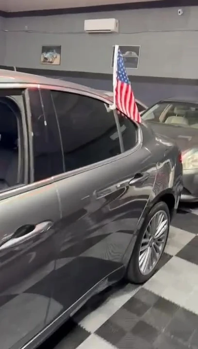 2018 Alfa Romeo - Image 3 of 3