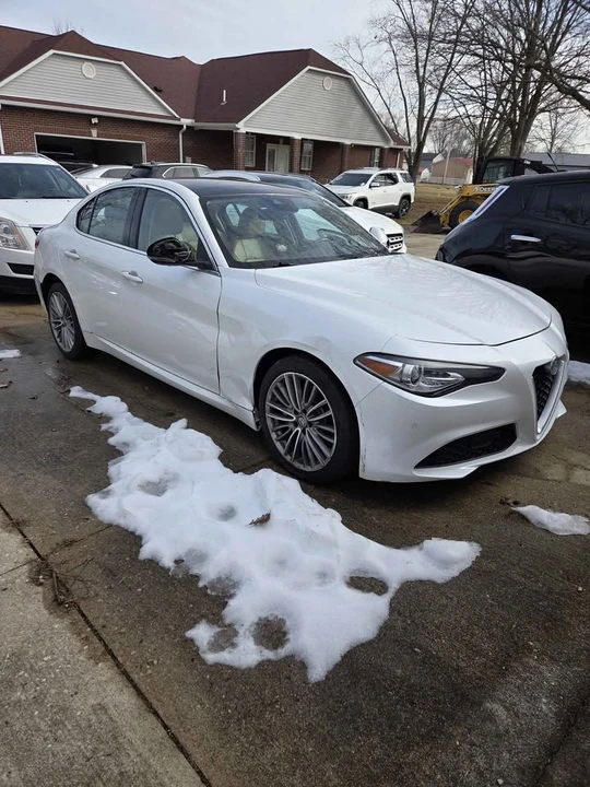2018 Alfa Romeo Giulia - Image 2 of 8