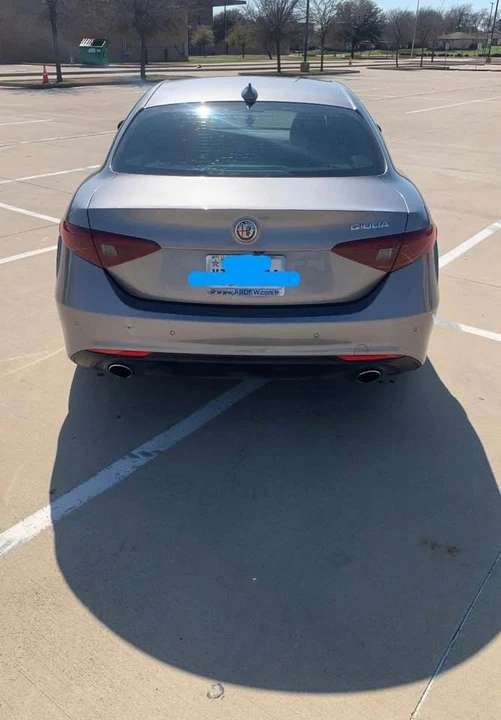 2018 Alfa Romeo Giulia - Image 5 of 14