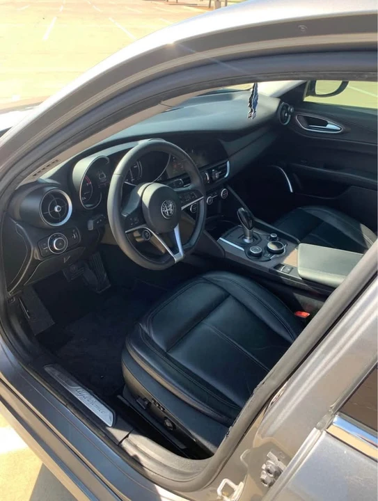 2018 Alfa Romeo Giulia - Image 7 of 14