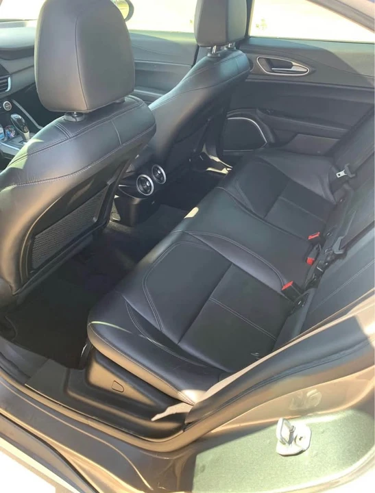 2018 Alfa Romeo Giulia - Image 9 of 14