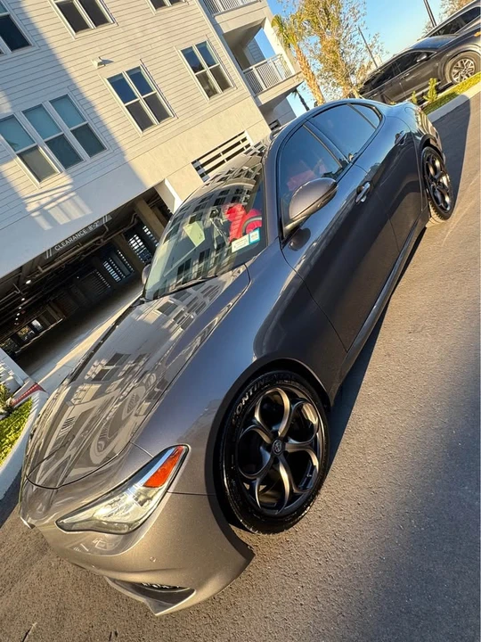 2018 Alfa Romeo Giulia - Image 18 of 18