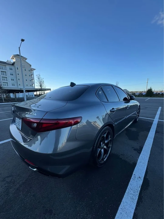 2018 Alfa Romeo Giulia - Image 3 of 18