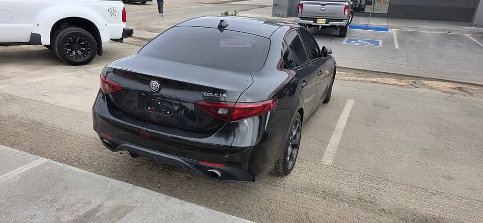 2018 Alfa Romeo Giulia - Image 3 of 18
